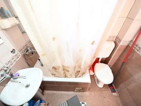 Sale, house, 352m², Masline, Podgorica - image 9