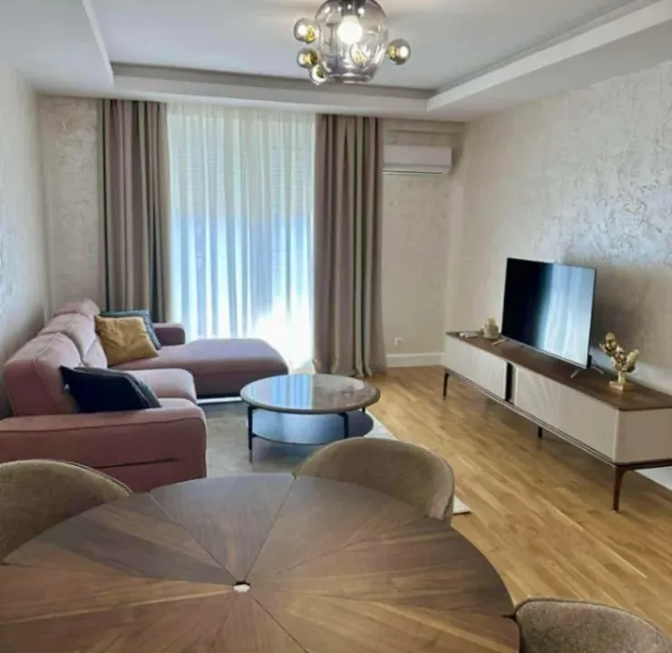 Izdavanje, dvosoban stan, 74m², Ljubović, Podgorica