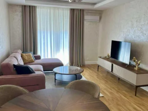 Izdavanje, dvosoban stan, 74m², Ljubović, Podgorica - image 1