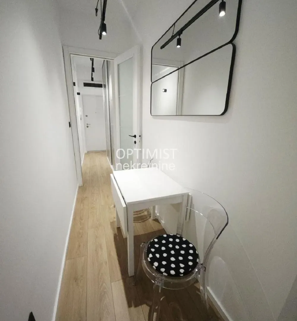 Sale, one bedroom apartment, 27m², Stari Grad, Beograd