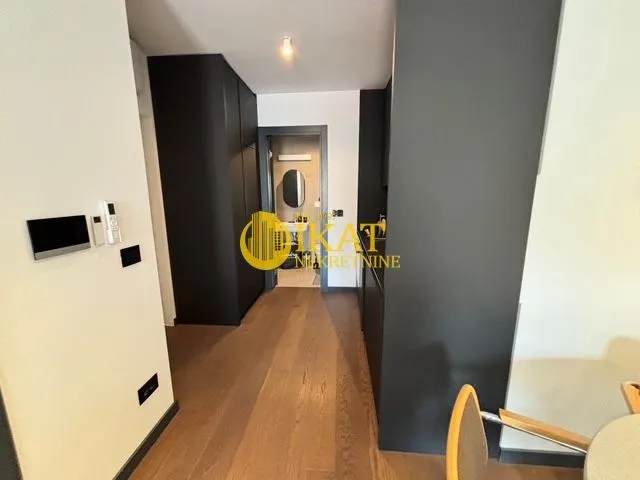 Rent, one bedroom apartment, 38m², Južni Bulevar, Vračar Sve Podlokacije
