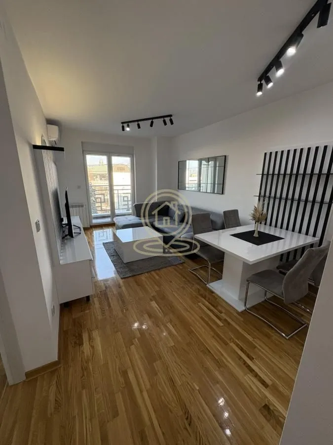 Rent, two bedroom apartment, 52m², Hala Pionir, Palilula Sve Podlokacije