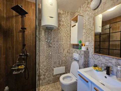 Sale, two bedroom apartment, 61m², Centar, Bar - image 11