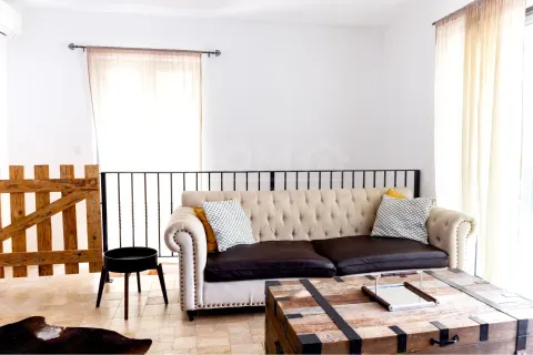 Prodaja, četvorosoban stan, 121m², Risan, Kotor - image 11