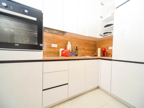 Izdavanje, jednosoban stan, 49m², Central Point, Podgorica - image 4