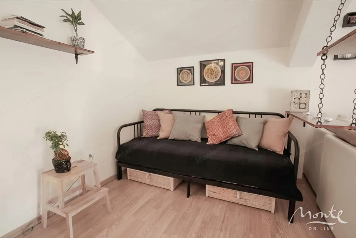 Prodaja, dvosoban stan, 82m², Đenovići, Herceg Novi