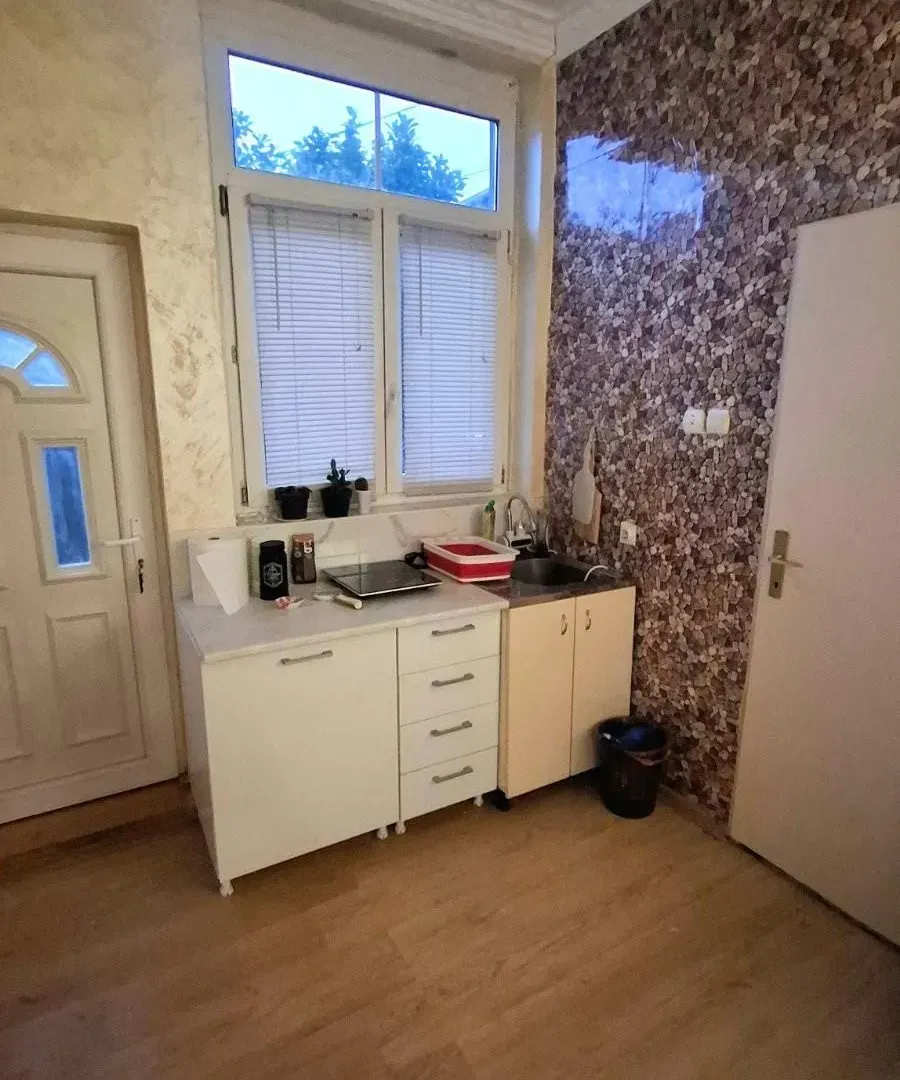 Prodaja, jednosoban stan, 26m², Zemun Centar, Zemun Sve Podlokacije