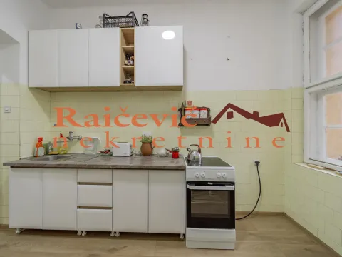 Prodaja, dvosoban stan, 57m², Centar, Stara Pazova - image 8