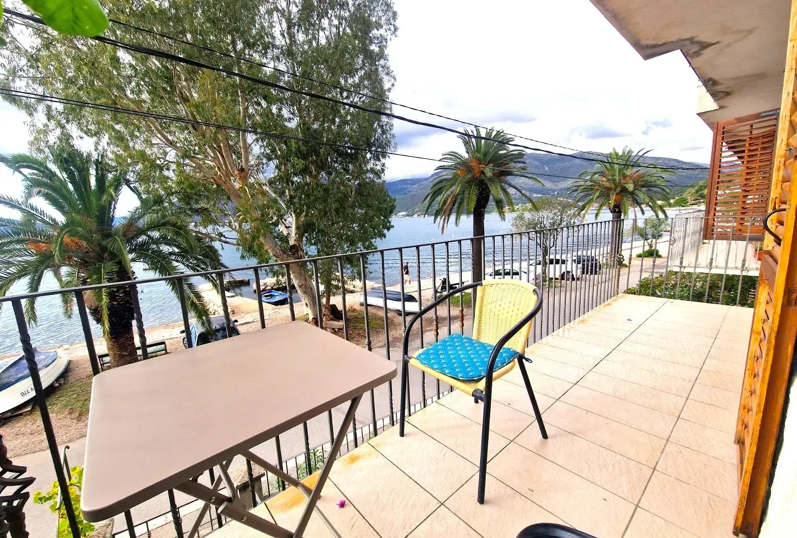 Izdavanje, stan, 70m², Tivat, Crna Gora