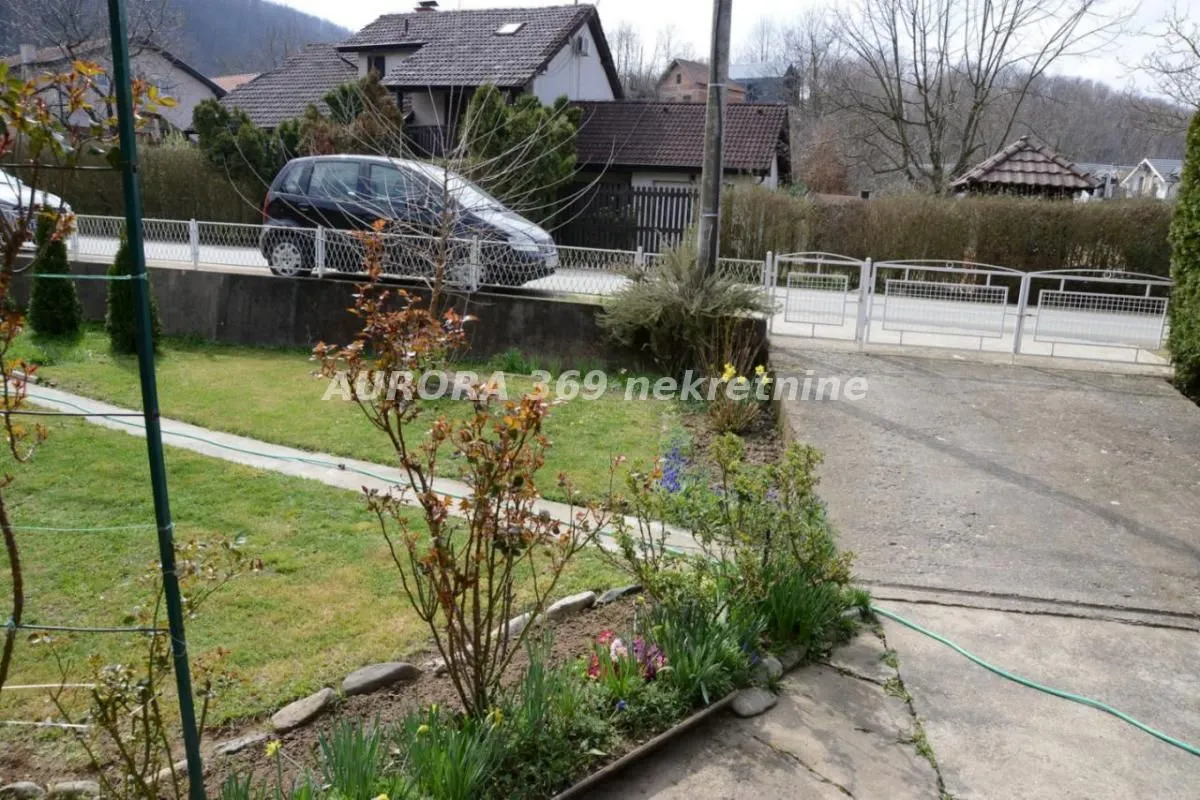 Prodaja, trosoban stan, 92m², Centar, Vrnjačka Banja