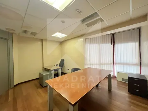 Sale, office space, 412m², Preko Morače, Podgorica - image 12