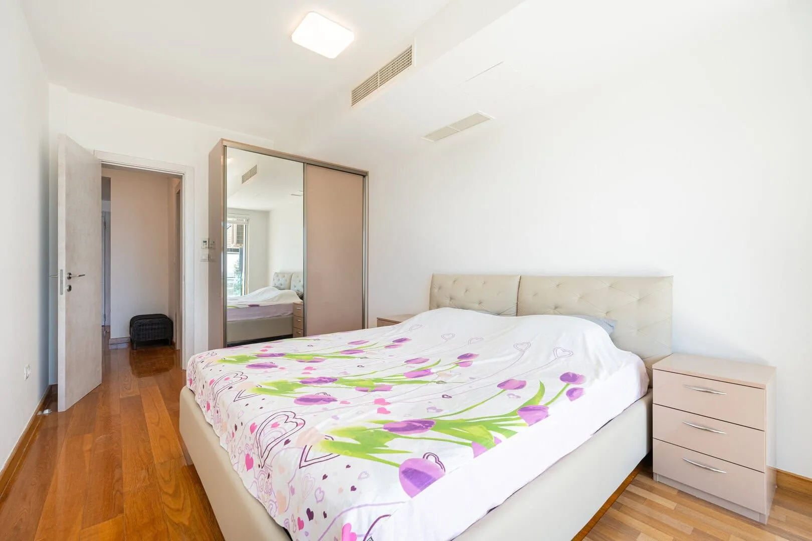 Sale, one bedroom apartment, 85m², Rafailovići, Budva