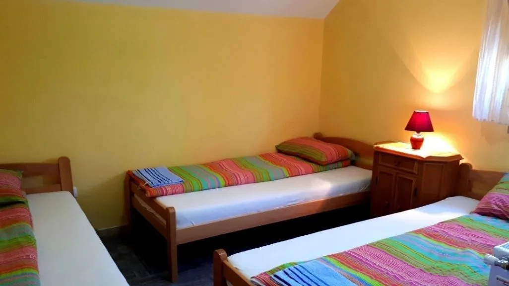 Prodaja, kuća, 240m², Ljubovija, Srbija