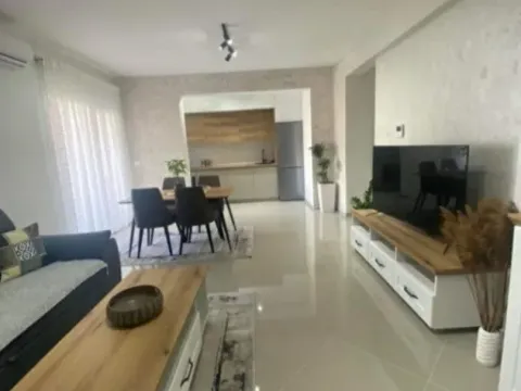 Sale, two bedroom apartment, 69m², Makedonsko naselje, Bar - image 7