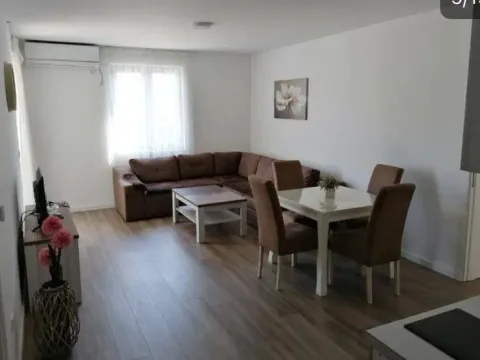 Prodaja, dvosoban stan, 74m², Dobre Vode, Bar - image 1