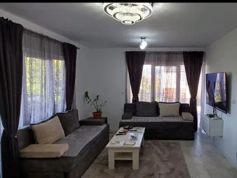 Rent, house, 200m², Donji Kokoti, Podgorica - image 1