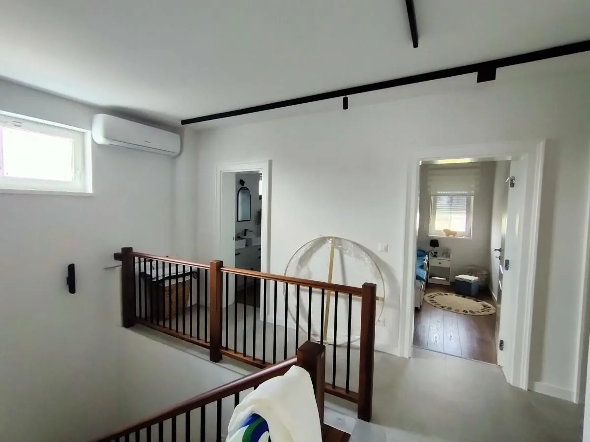 Prodaja, kuća, 200m², Veternik, Novi Sad Sve Podlokacije
