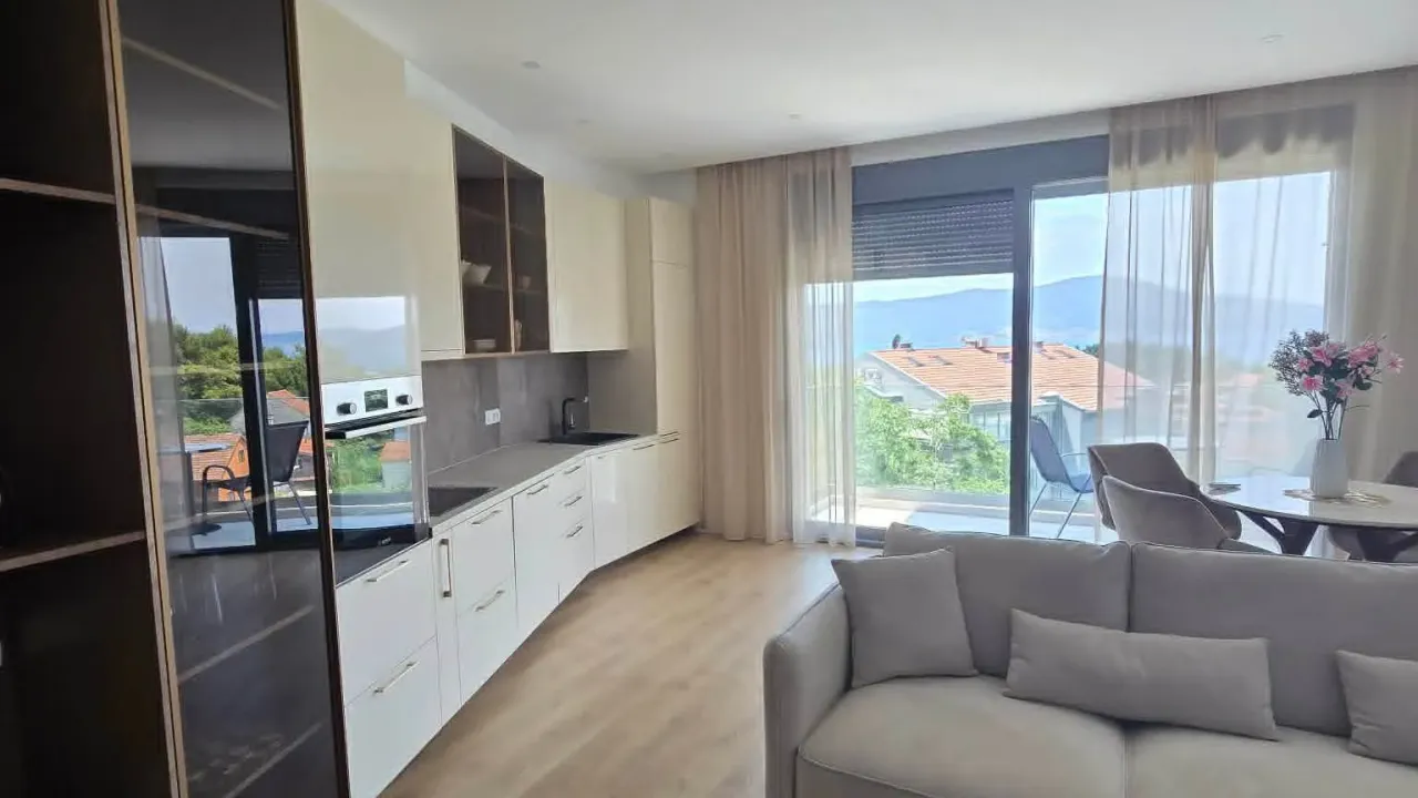 Sale, two bedroom apartment, 76m², Kava, Tivat
