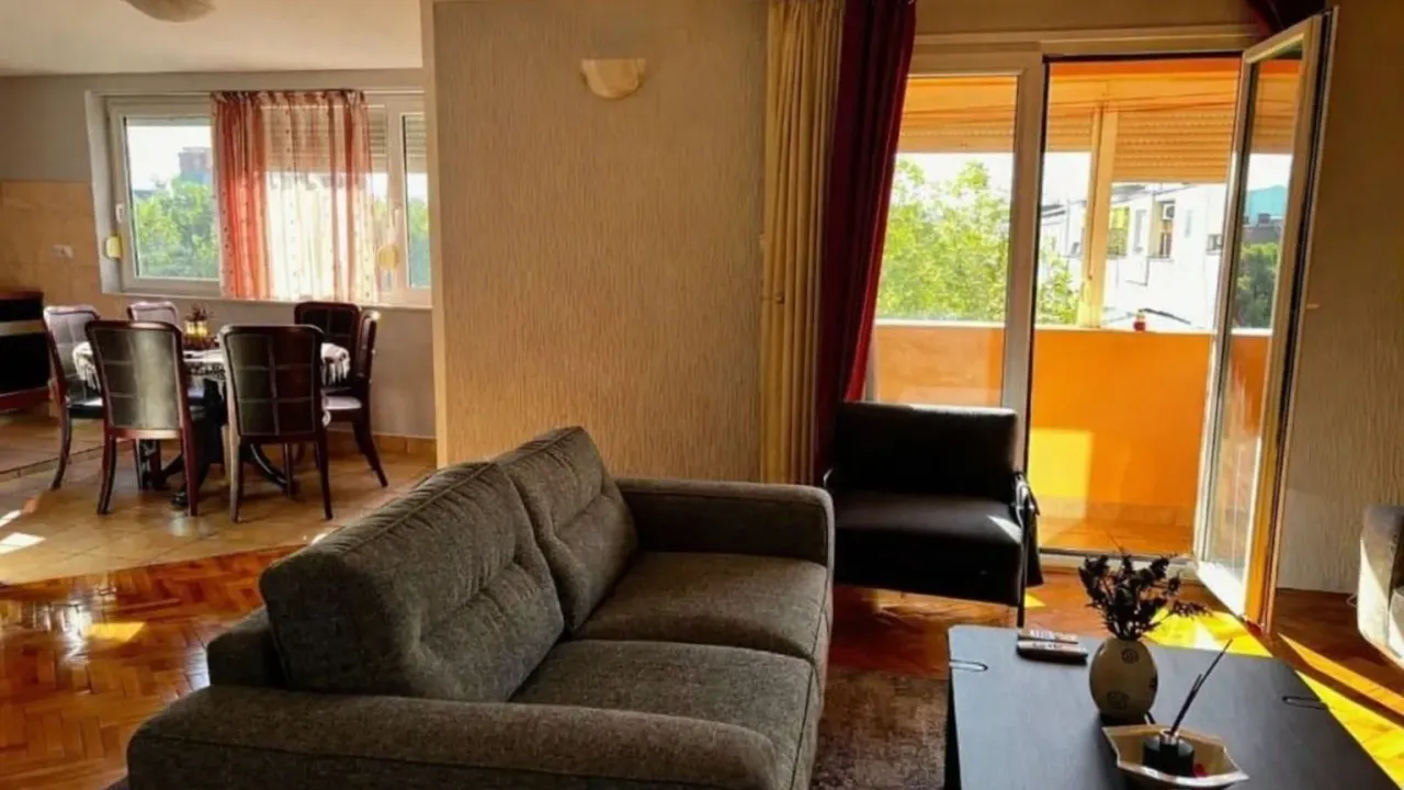 Prodaja, trosoban stan, 101m², Centar, Podgorica