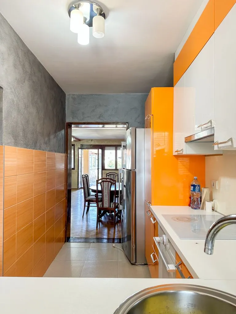 Izdavanje, kuća, 220m², Stari Aerodrom, Podgorica