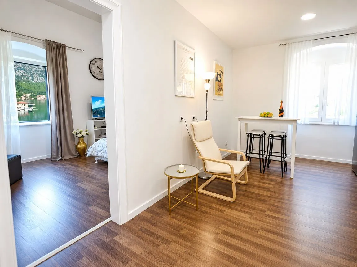 Prodaja, jednosoban stan, 42m², Stari Grad Kotor, Kotor