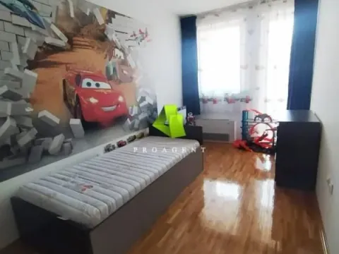 Izdavanje, trosoban stan, 80m², Medijana, Niš - image 9