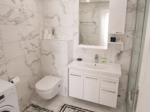 Izdavanje, dvosoban stan, 78m², Pržno, Budva - image 6