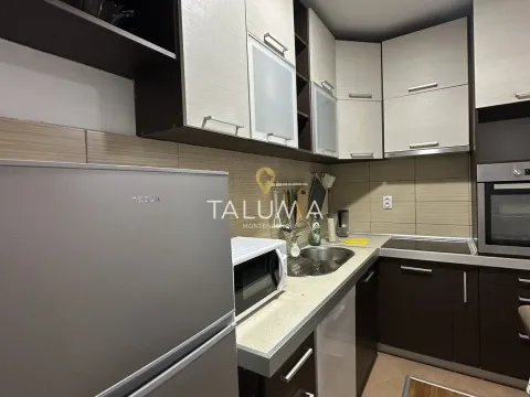 Izdavanje, dvosoban stan, 56m², Tuški Put, Podgorica - image 3