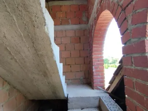 Prodaja, kuća, 200m², Trnava, Jagodina - image 4