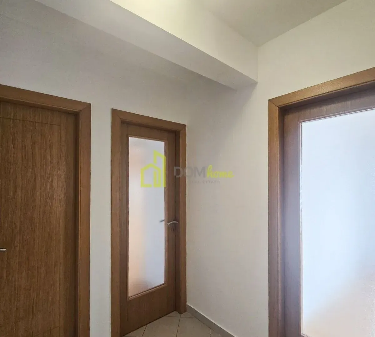 Prodaja, dvosoban stan, 70m², Blok 9, Podgorica