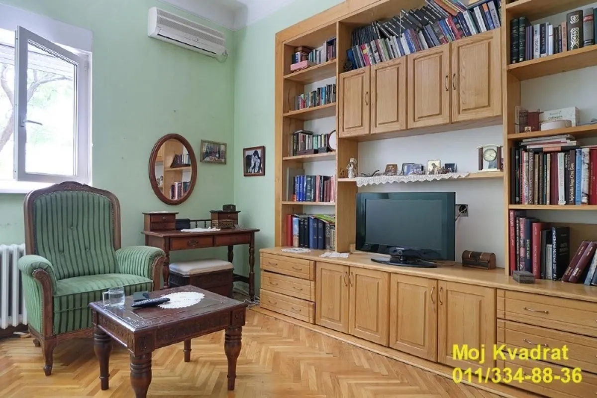 Prodaja, trosoban stan, 105m², Stari Grad, Beograd