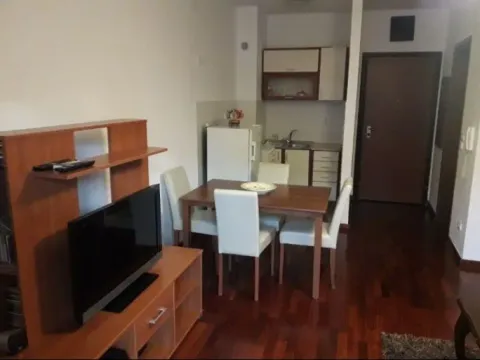 Izdavanje, garsonjera, 31m², City Kvart, Podgorica - image 1