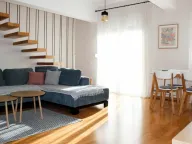 Izdavanje, dvosoban stan, 100m², Centar, Tivat