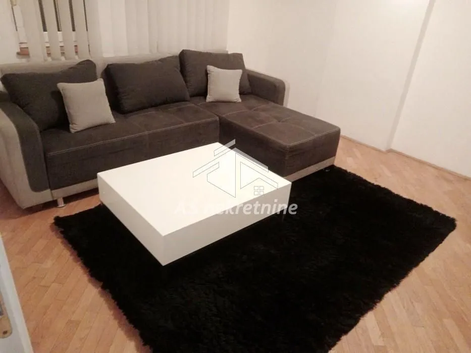Rent, apartment, 130m², Čukarica, Beograd