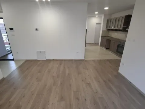 Izdavanje, četvorosoban stan, 88m², Telep, Novi Sad Sve Podlokacije - image 3