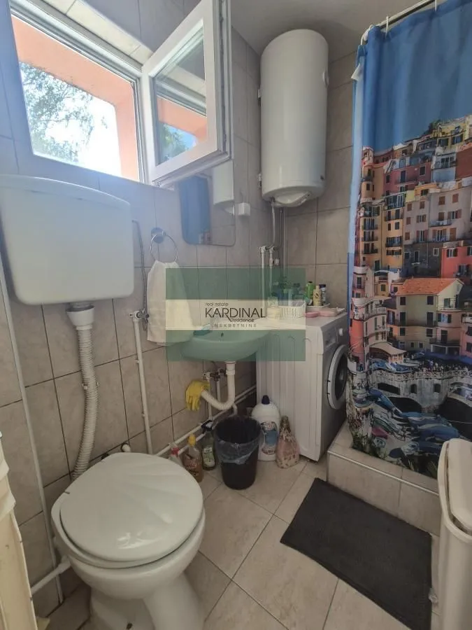 Prodaja, četvorosoban stan, 120m², Strelište, Jagodina