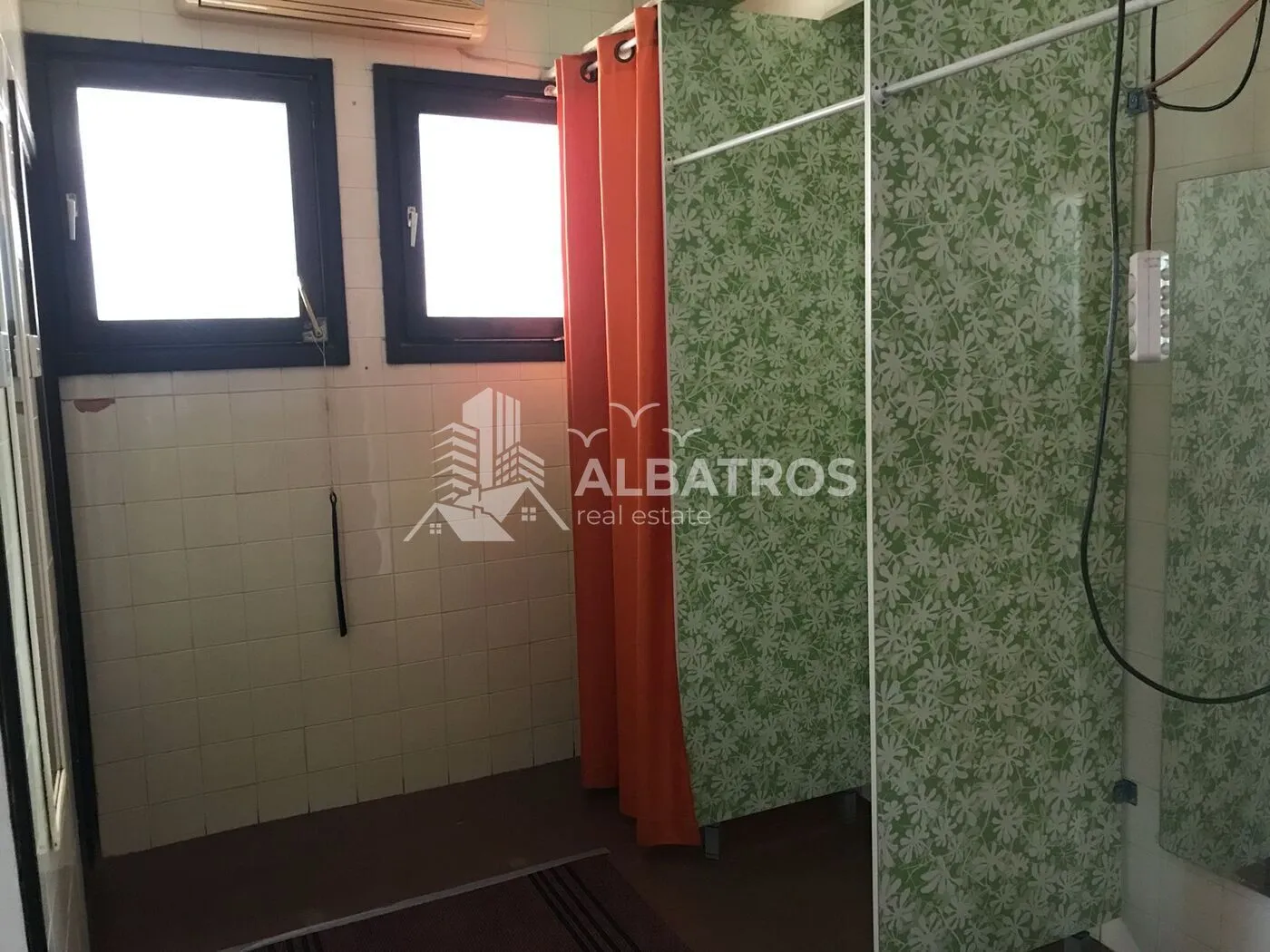Rent, office space, 710m², Bar, Crna Gora