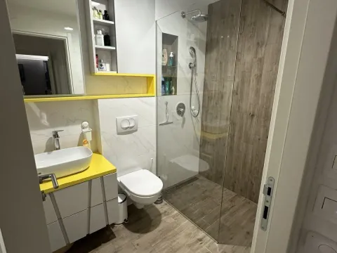 Prodaja, dvosoban stan, 64m², City Kej, Podgorica - image 5