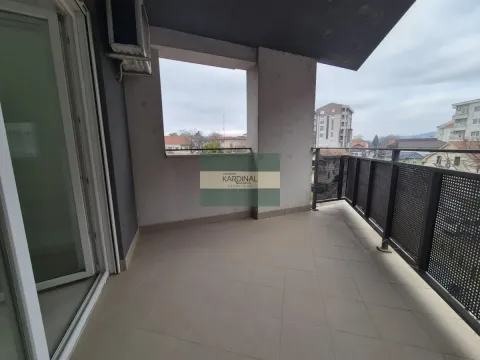 Izdavanje, četvorosoban stan, 97m², Centar, Paraćin - image 13