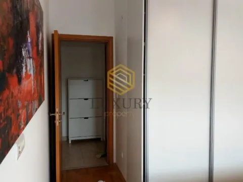 Izdavanje, dvosoban stan, 63m², Stari Aerodrom, Podgorica - image 7