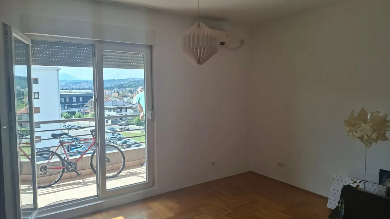 Rent, two bedroom apartment, 65m², Stari Aerodrom, Podgorica