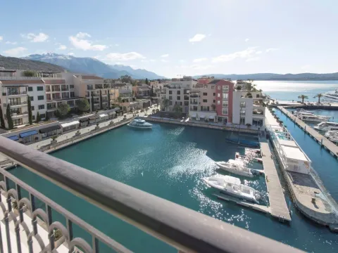 Sale, three bedroom apartment, 236m², Porto Montenegro, Tivat - image 8