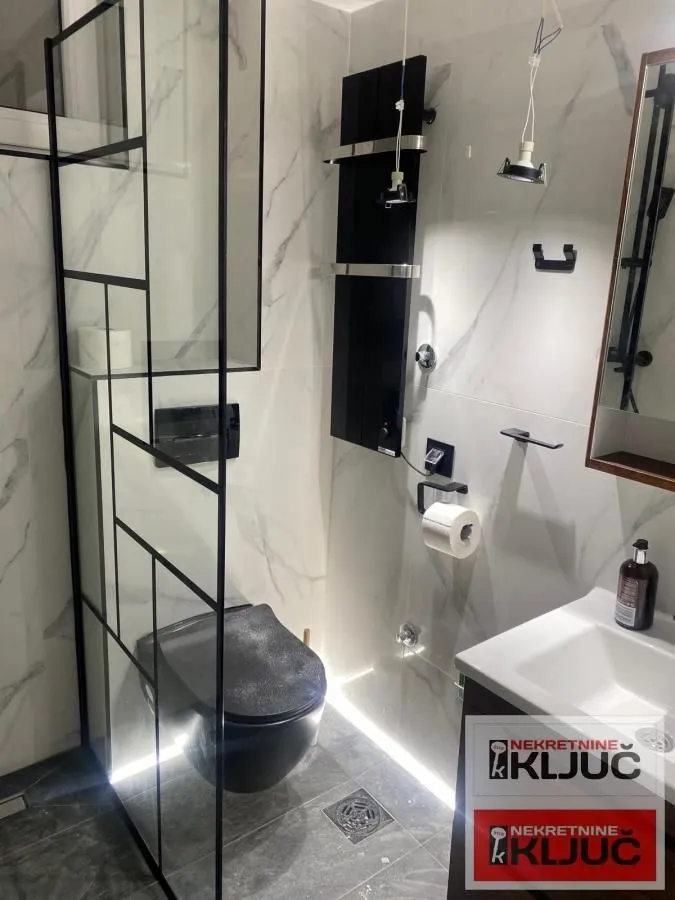 Sale, house, 154m², Beočin, Srbija