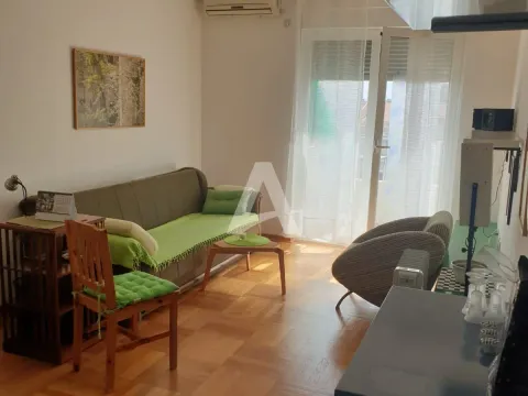 Izdavanje, stan, 44m2, Budva Izdavanje, stan, 44m2, Budva