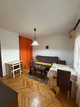 Rent, one bedroom apartment, 35m², Dalmatinska ulica, Podgorica - image 2