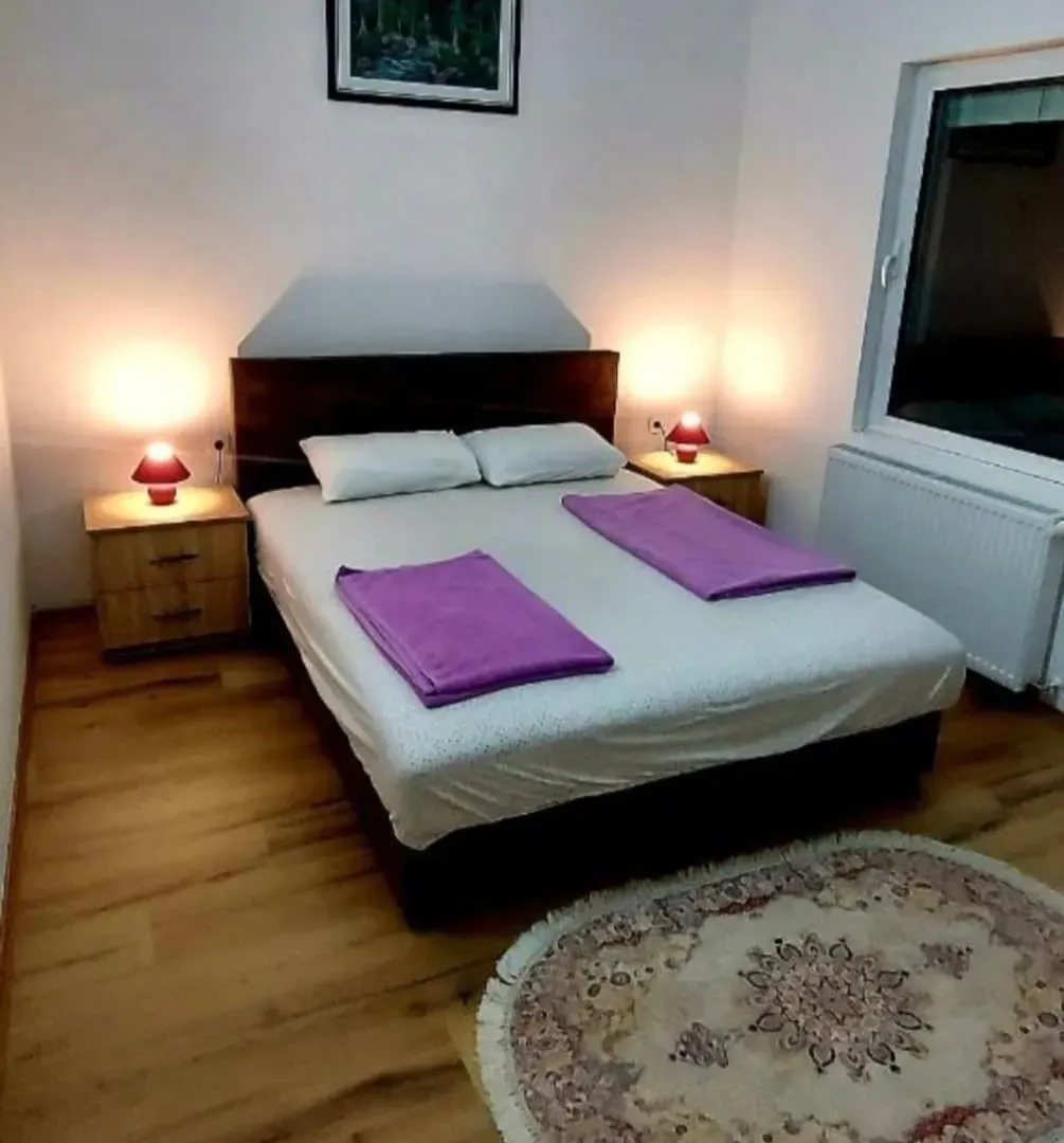 Izdavanje, dvosoban stan, 100m², Ilino, Bar