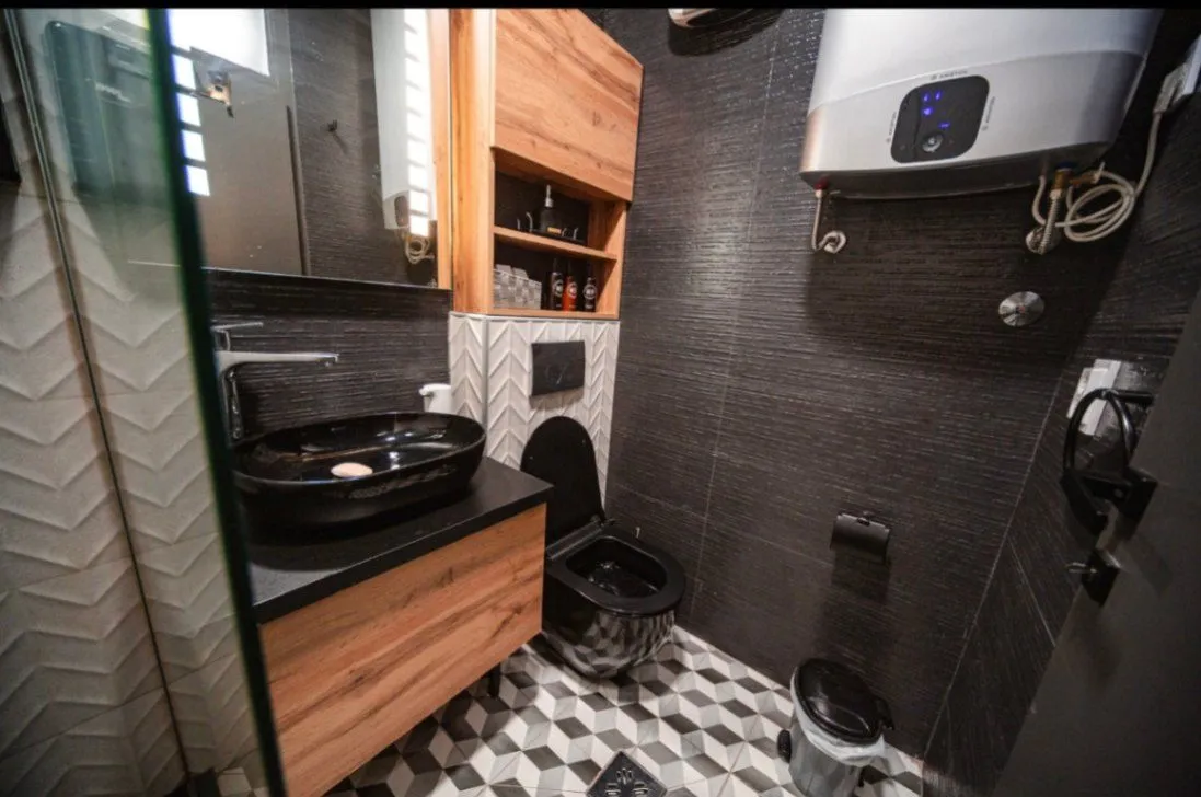 Izdavanje, dvosoban stan, 60m², Stari Aerodrom, Podgorica