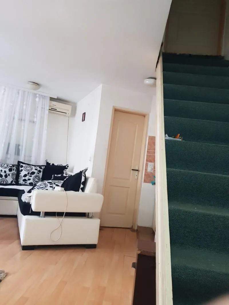 Prodaja, kuća, 81m², Zemun Kalvarija, Zemun Sve Podlokacije