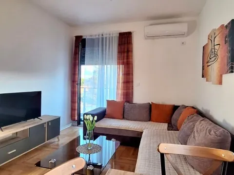 Rent, two bedroom apartment, 67m², Zabjelo, Podgorica - image 1
