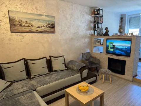 Sale, two bedroom apartment, 61m², Centar, Cetinje - image 4